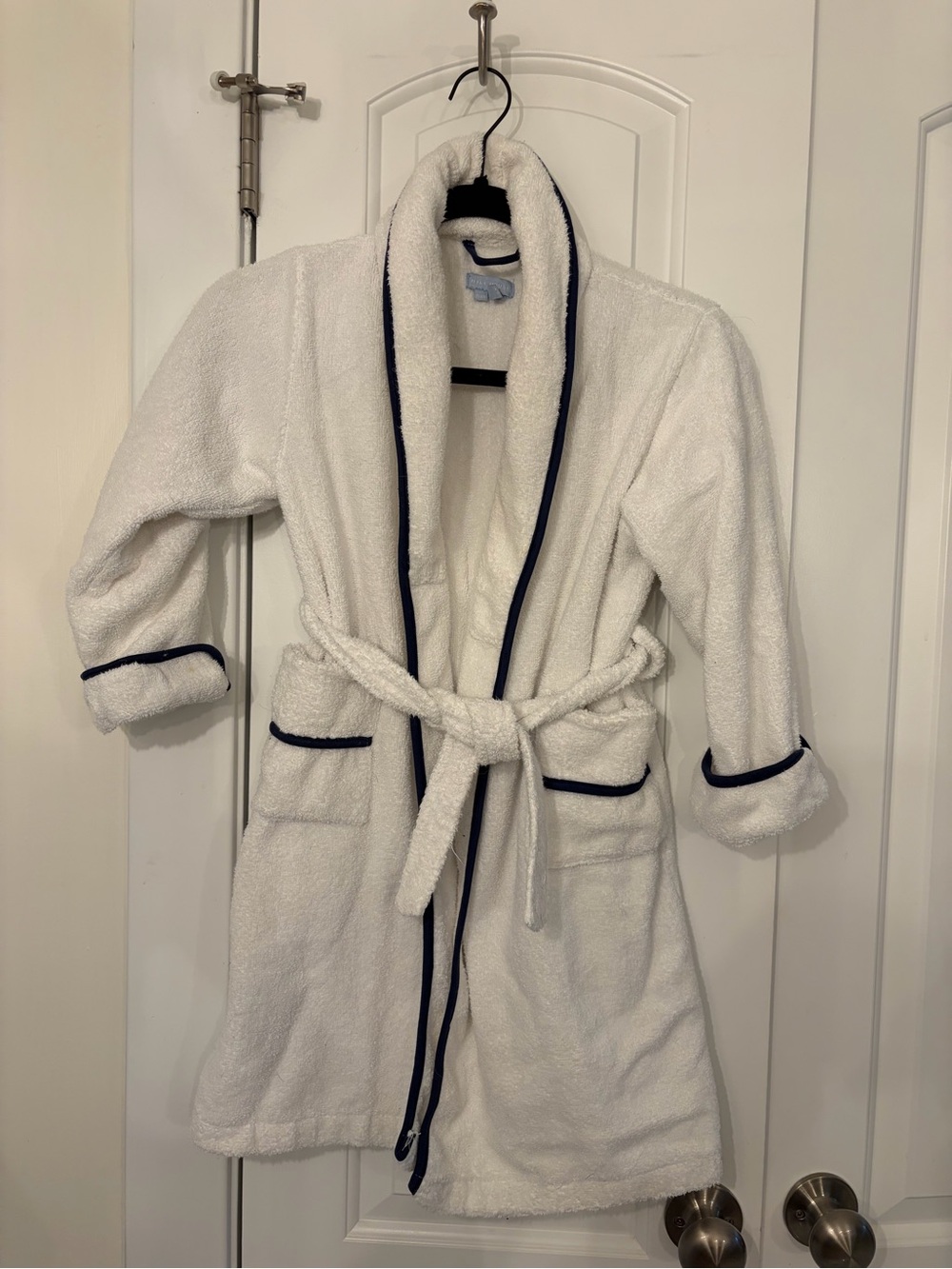 Hill House White Terry Bathrobe with Navy Trim